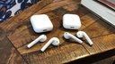 Apple AirPods 2 Earbuds