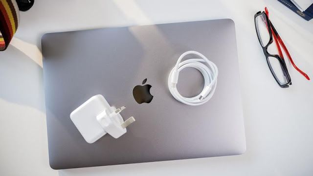MacBook Air 2019 Gold Core i5 8GB/128GB SSD Laptop
