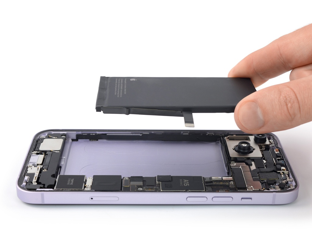 ​Apple iPhone 15 Plus Battery Replacement and Repair