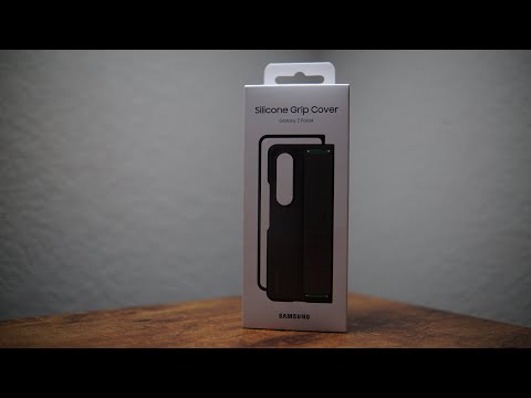 Samsung Galaxy Z Fold 4 Silicone Cover (White)