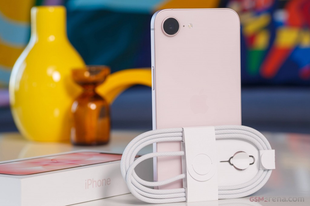 Apple iPhone 18e, 256GB 8GB RAM