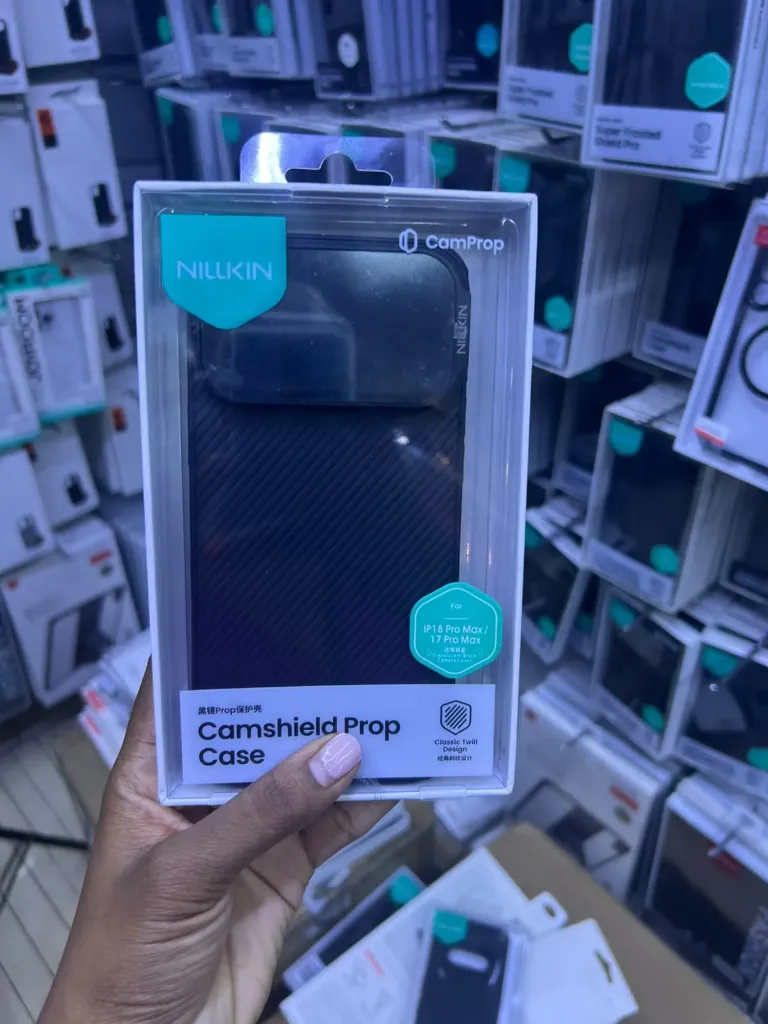 Apple iPhone 17e Nillkin Camshield Prop Case