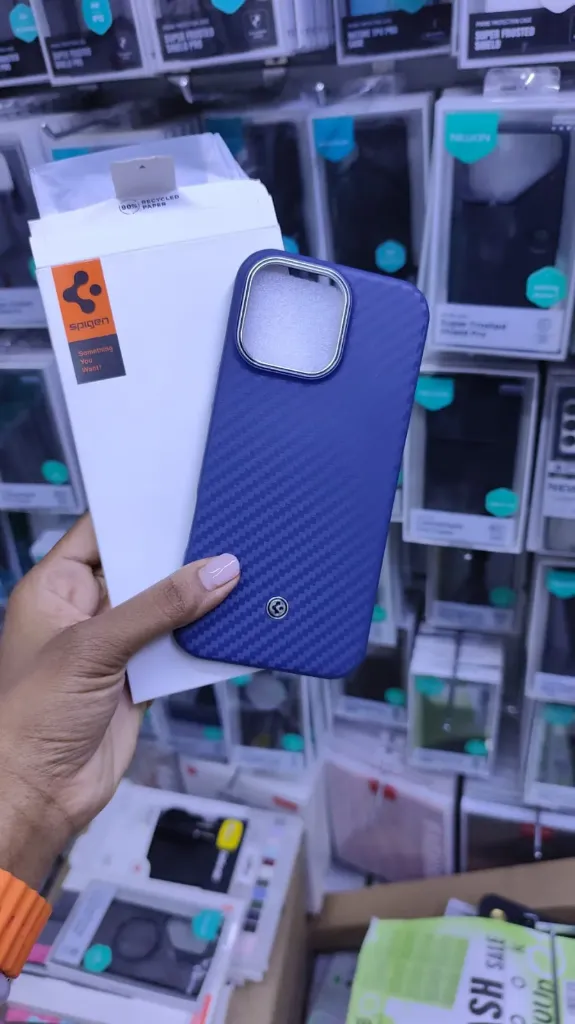 Apple iPhone 16 Pro Max Spigen ENZO ATAMID Magfit Case