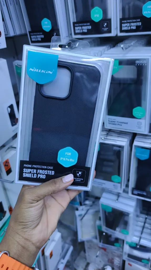 Apple iPhone 15 Nillkin Super frosted Shield Pro Case